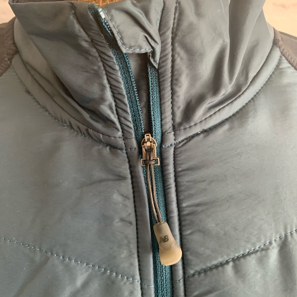 NWT Women’s New Balance active wear jacket - Picture 5 of 5